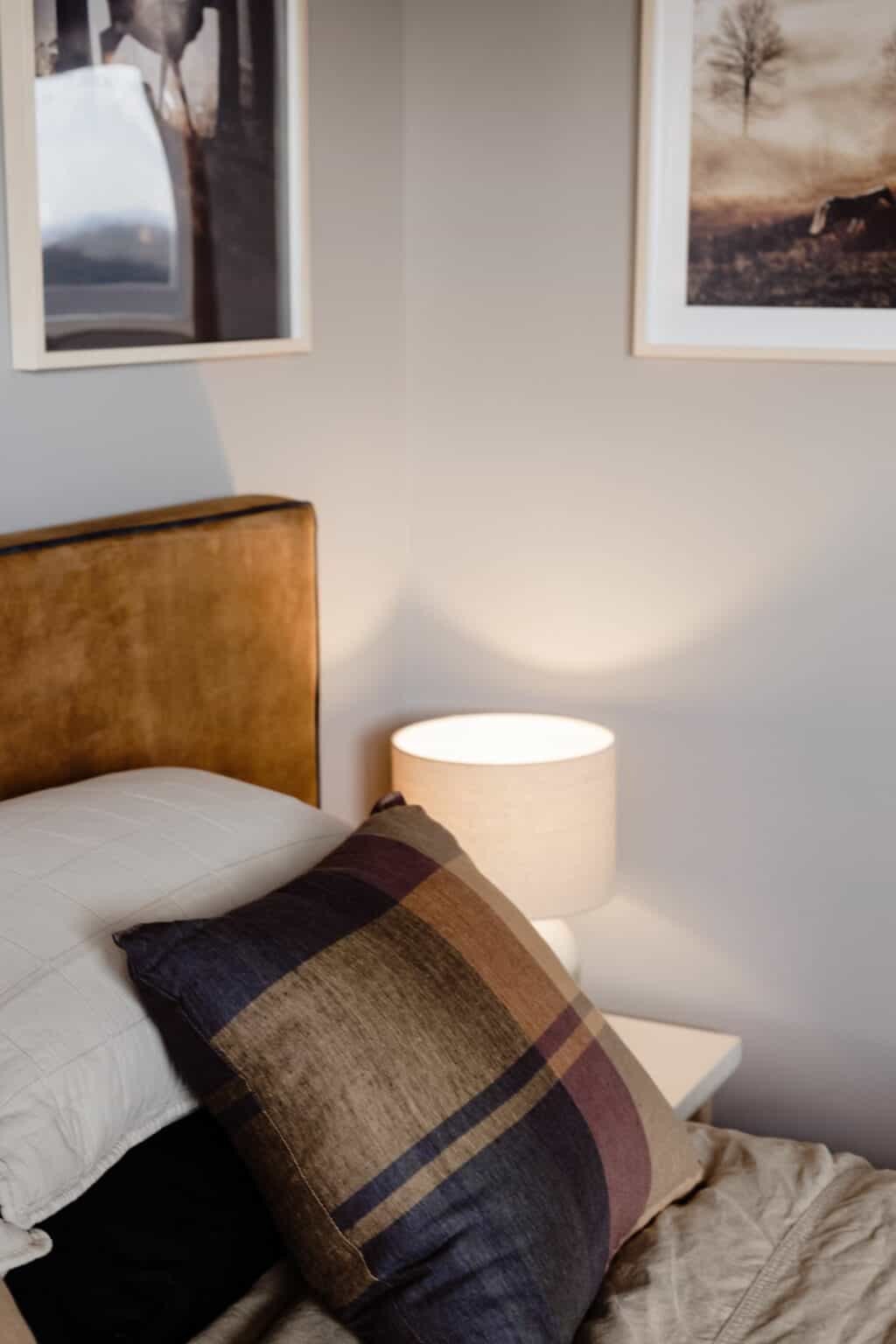 Roam Merrijig - luxury accommodation Merrijig - luxury accommodation Mount Buller - bedroom with queen bed